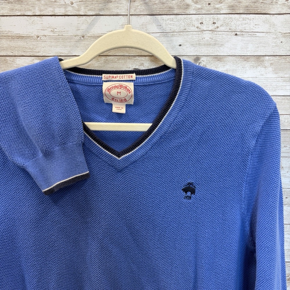 Brooks Brothers Mens M Sweater V-Neck Blue Long Sleeve Supima Cotton Logo Preppy
